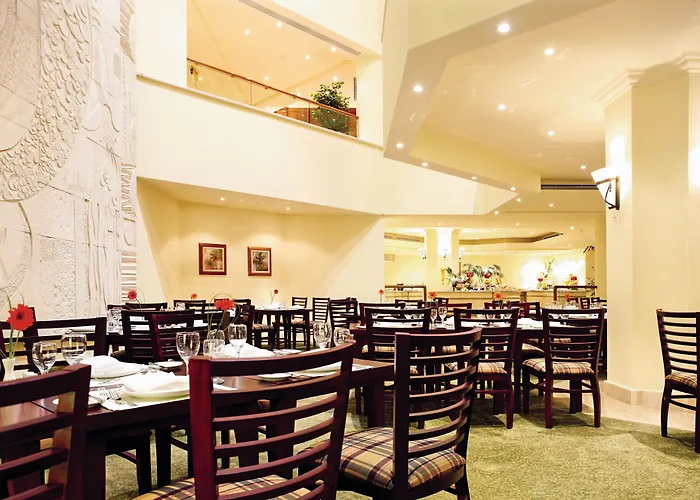 منتجع Movenpick طابا