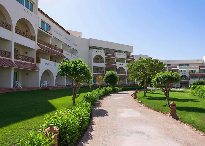 Movenpick منتجع