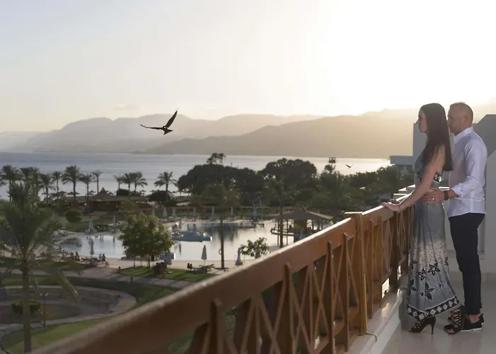 منتجع Movenpick طابا