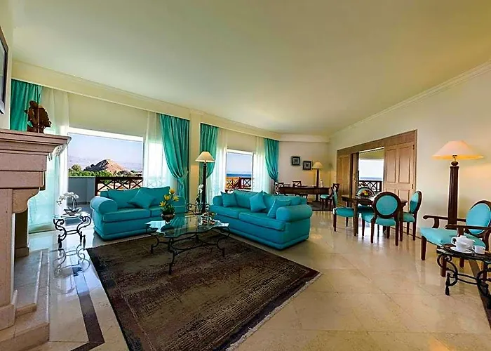Movenpick منتجع