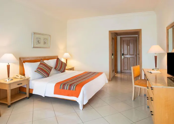 Movenpick منتجع طابا