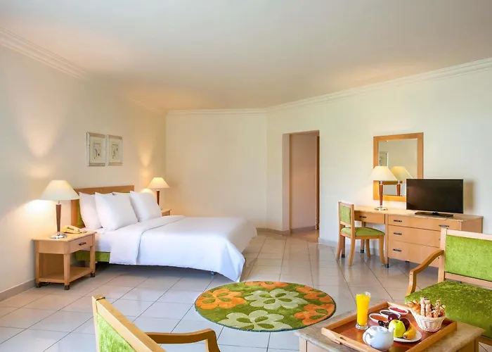 منتجع Movenpick